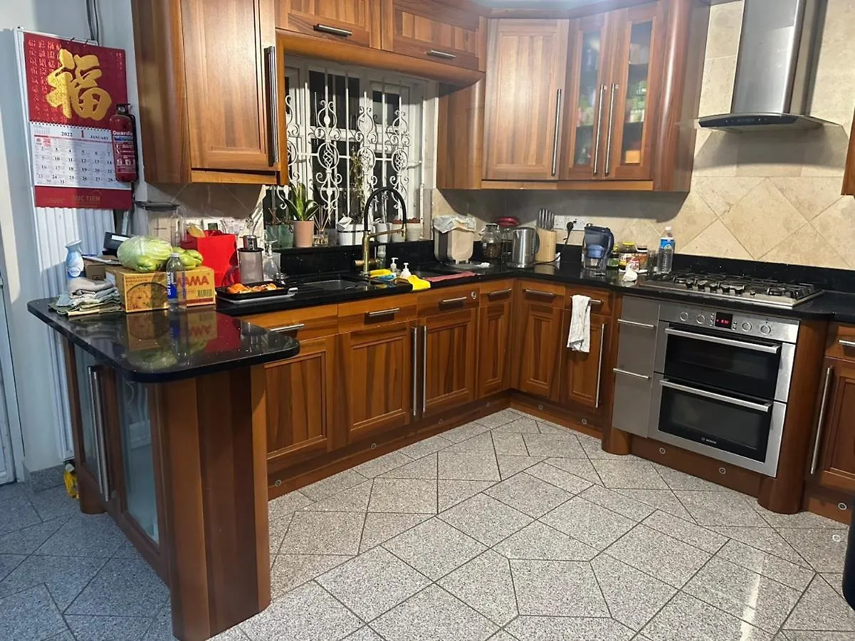 Tran Homestay London 0*,